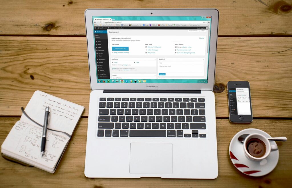 Blog – co to jest i jak tworzyć wartościowe wpisy na blogu dla SEO i marketingu internetowego